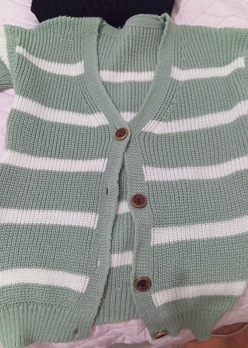 Yeşil Çizgili kadın - Görsel 2