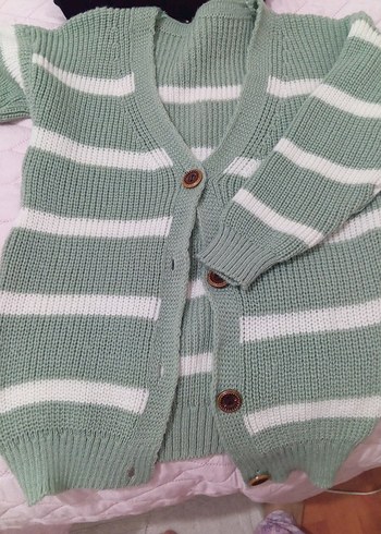 Yeşil Çizgili kadın - Görsel 4