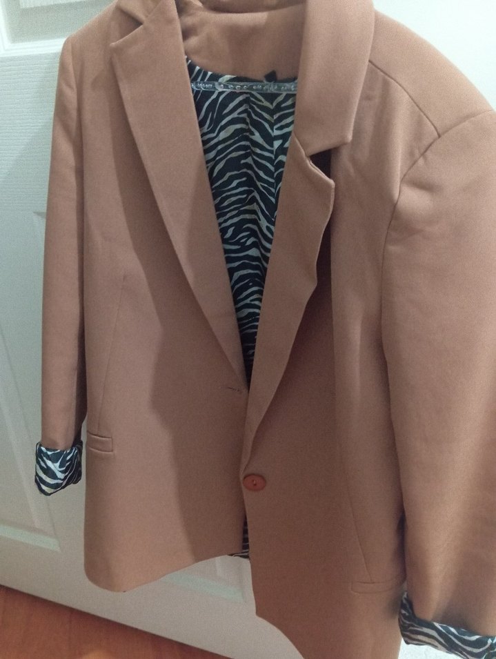 Düğmeli Kahverengi Zebra Desenli Kadın Blazer - Görsel 3