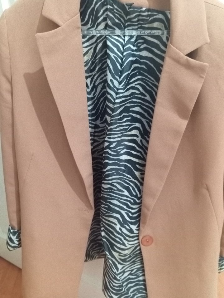 Düğmeli Kahverengi Zebra Desenli Kadın Blazer - Görsel 4