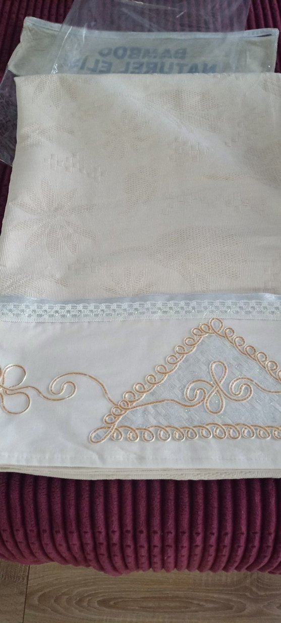 Nakışlı Beyaz pike seti - Görsel 3