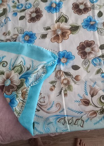 Beden Boncuk İşlemeli başörtü tülbent