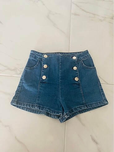 Zara H&M marka şort s/m beden uyumlu