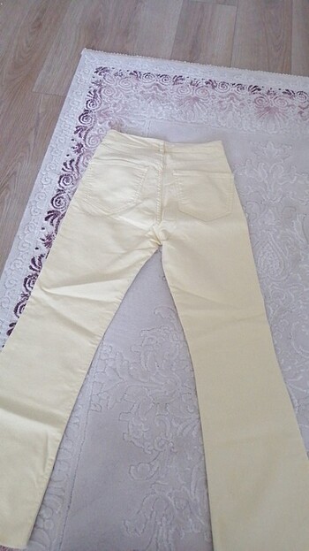36 Beden sarı Renk Zara pantolon