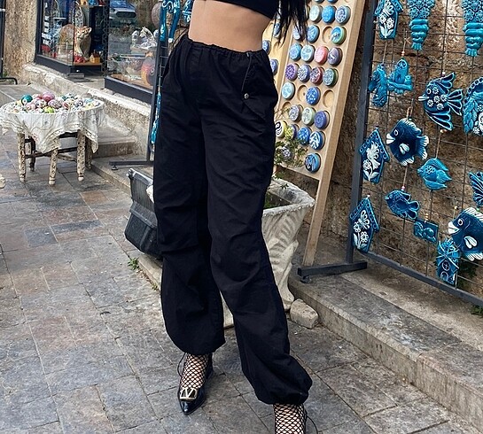 Diğer siyah pantolon