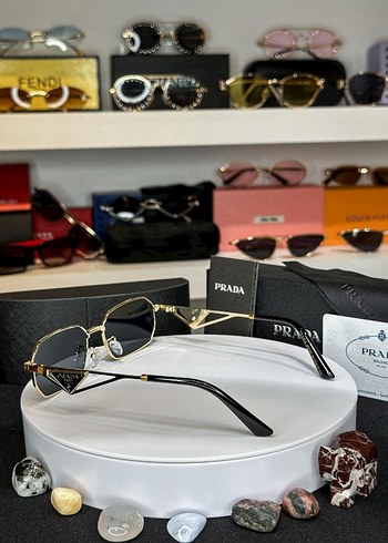 Prada Gri Gold Minimalist Kadın Güneş Gözlüğü - Görsel 2