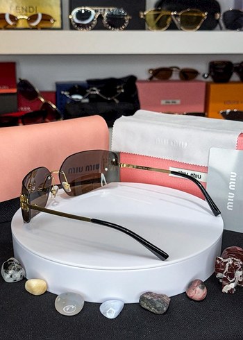 Miu Miu Gri Şeffaf Minimalist Kadın Gözlüğü - Görsel 2