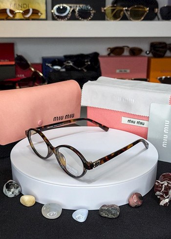 Bej Miu Miu Elastik Çerçeveli Kadın Gözlüğü - Görsel 2