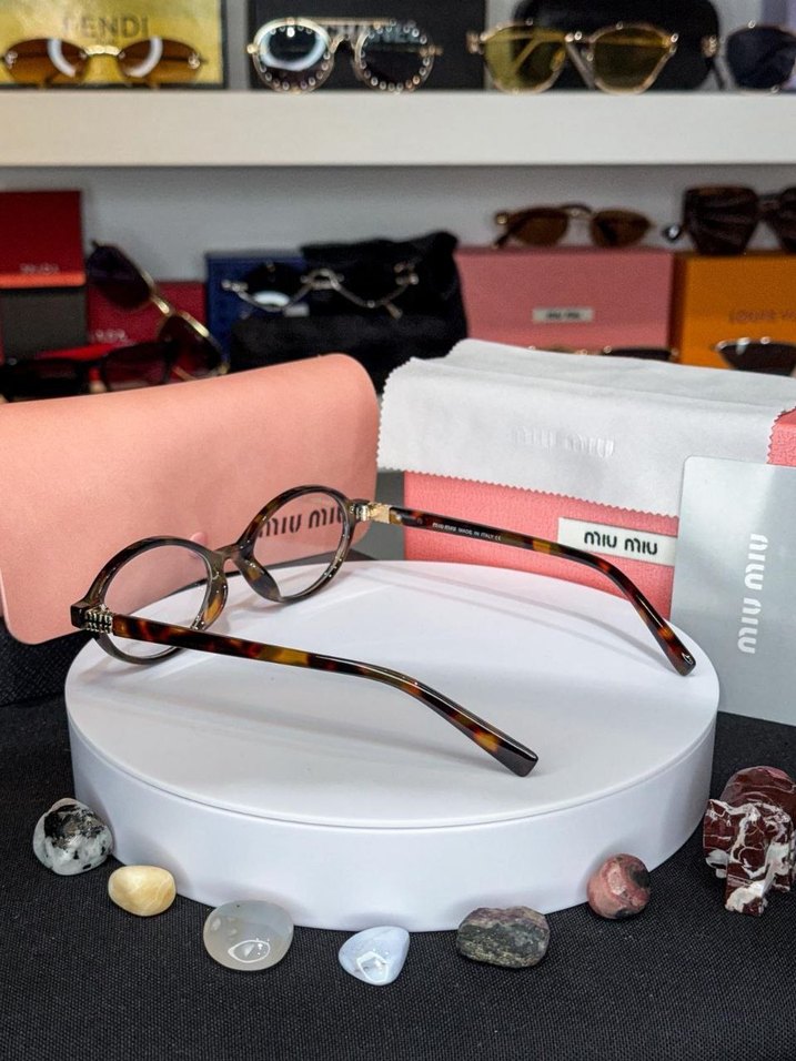 Bej Miu Miu Elastik Çerçeveli Kadın Gözlüğü - Görsel 3