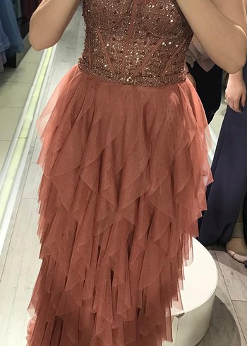 Kahverengi Uzun Drapeli Straplez Abiye - Görsel 3