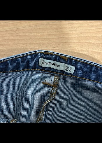 Stradivarıus Düğmeli Lacivert Denim Mini Etek - Görsel 2