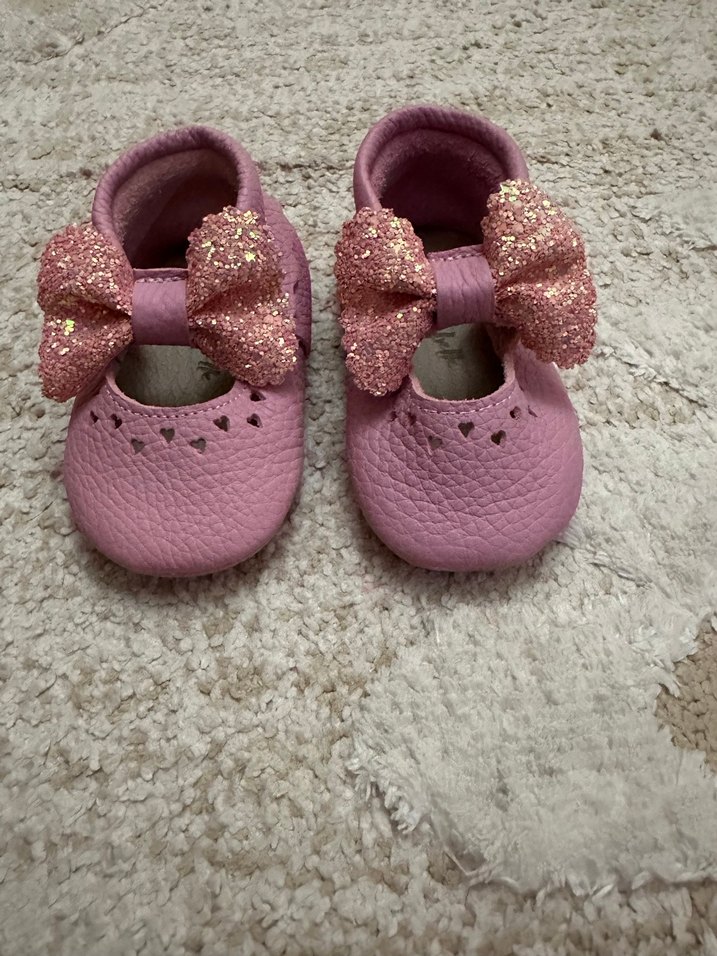 Pembe Fiyonk Detaylı Kız Bebek İlk Adım Ayakkabısı - Görsel 3