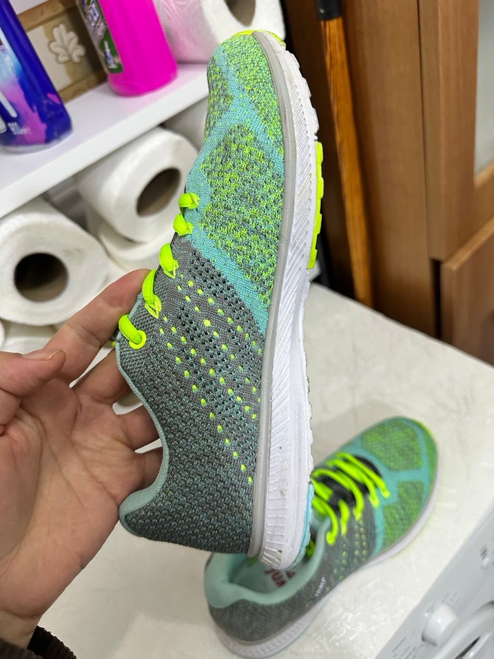 Renkli Bağcıklı Kadın Spor Ayakkabısı - Görsel 3