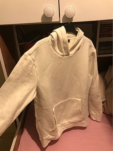 Beyaz sweatshirt
