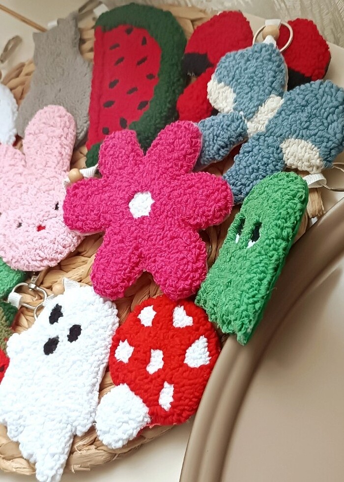 Punch işleme sevimli anahtarlık ve çanta süsleri  - Görsel 3