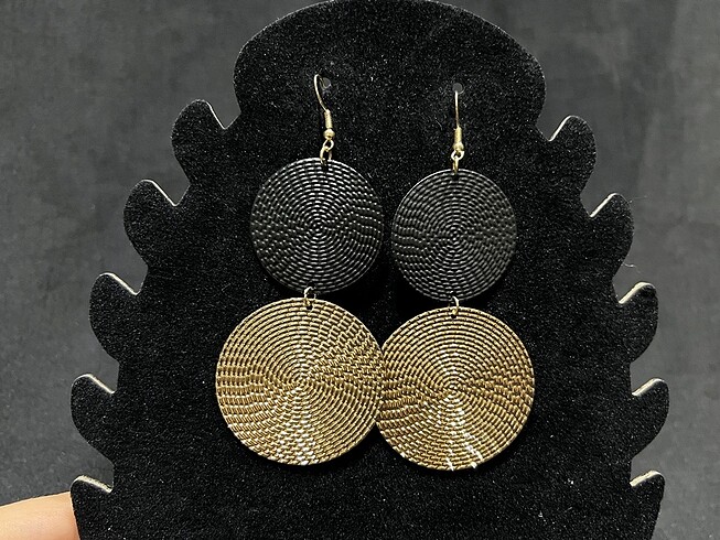 Gold siyah şık küpe