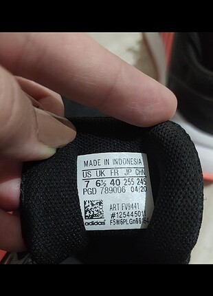 39 Beden Adidas spor ayakkabı