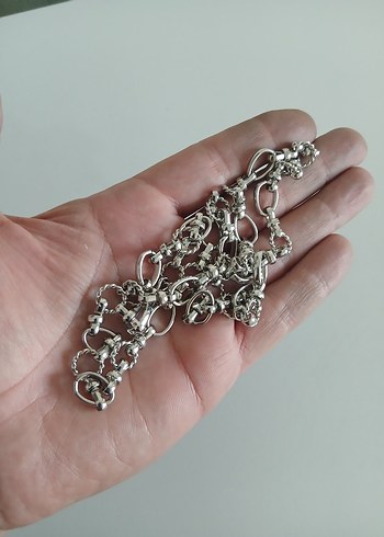 Zincir Detaylı Gri Kadın El Zinciri - Görsel 5