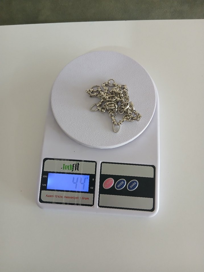 Zincir Detaylı Gri Kadın El Zinciri - Görsel 2