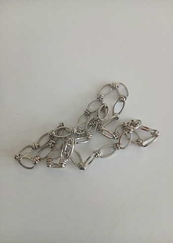 Gri Zincir Detaylı Kadın El Zinciri - Görsel 4