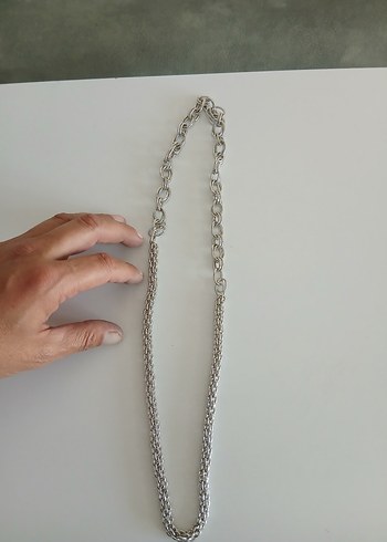 Zincir Detaylı Kadın El Zinciri Gri - Görsel 3