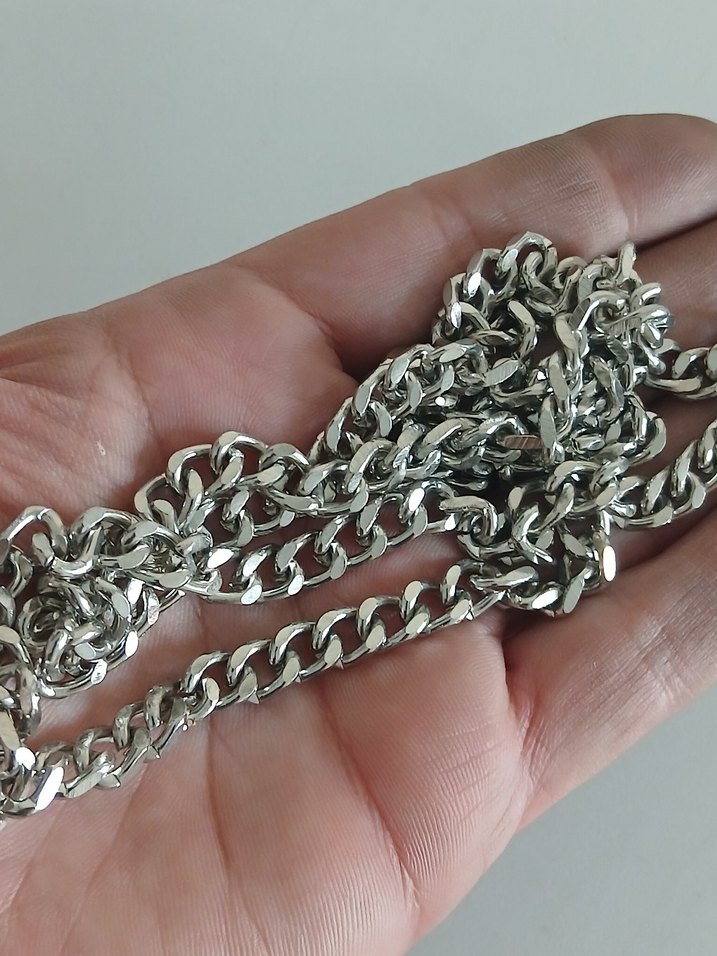 Gri Zincir Detaylı Kadın Vücut Zinciri - Görsel 3