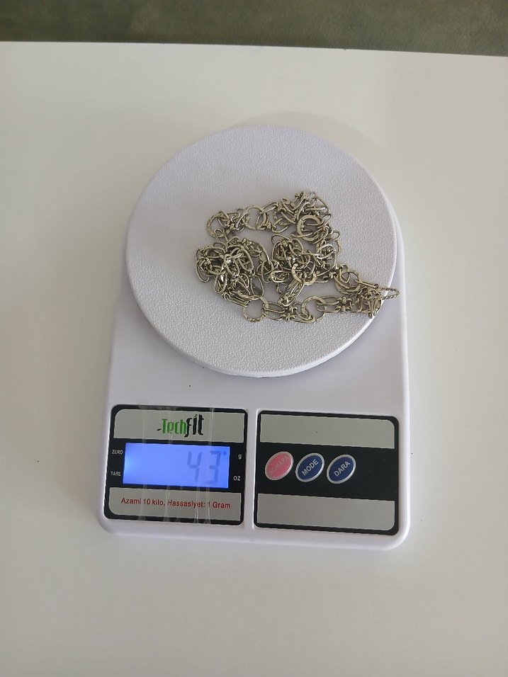 Gri Zincir Detaylı Kadın El Zinciri - Görsel 2