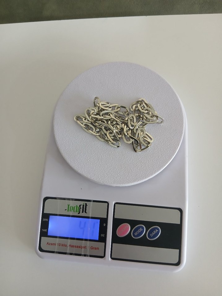 Gri Zincir Detaylı Kadın El Zinciri - Görsel 2