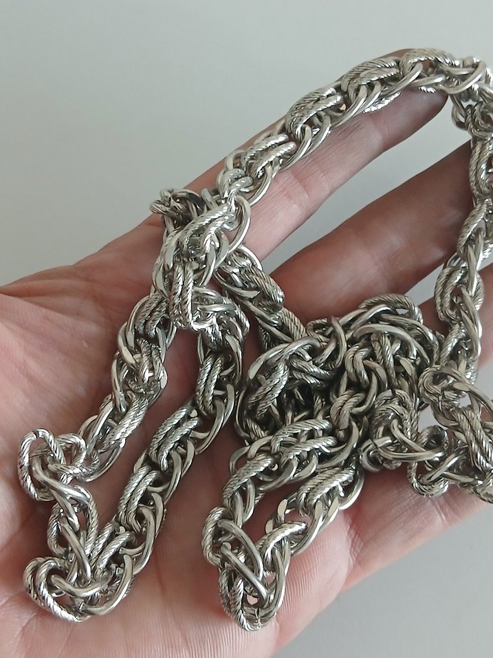 Zincir Detaylı Gri Kadın El Zinciri - Görsel 4