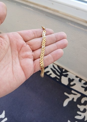 Parlak Altın Zincir Detaylı Kadın El Zinciri - Görsel 2