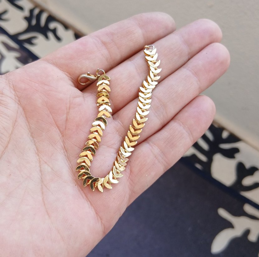 Parlak Altın Zincir Detaylı Kadın El Zinciri - Görsel 3