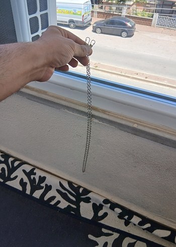 Gri Zincir Detaylı Kadın El Zinciri - Görsel 3