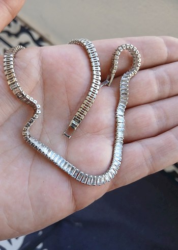 Zincir Detaylı Altın Renkli Kadın El Zinciri - Görsel 2