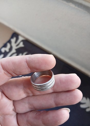 Gri Minimalist Kadın Yüzük - Görsel 5