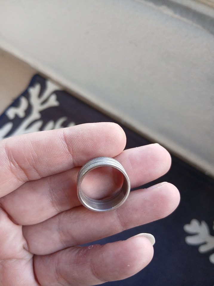 Gri Minimalist Kadın Yüzük - Görsel 3