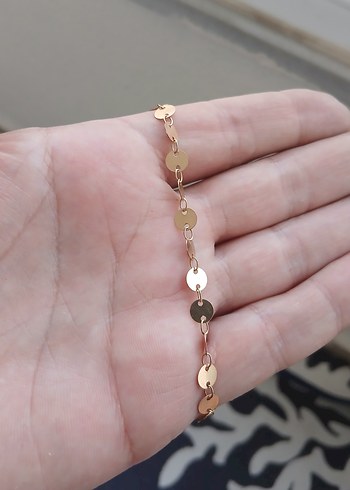 Altın Renkli Noktalı Zincir Detaylı Kadın El Zinciri - Görsel 2