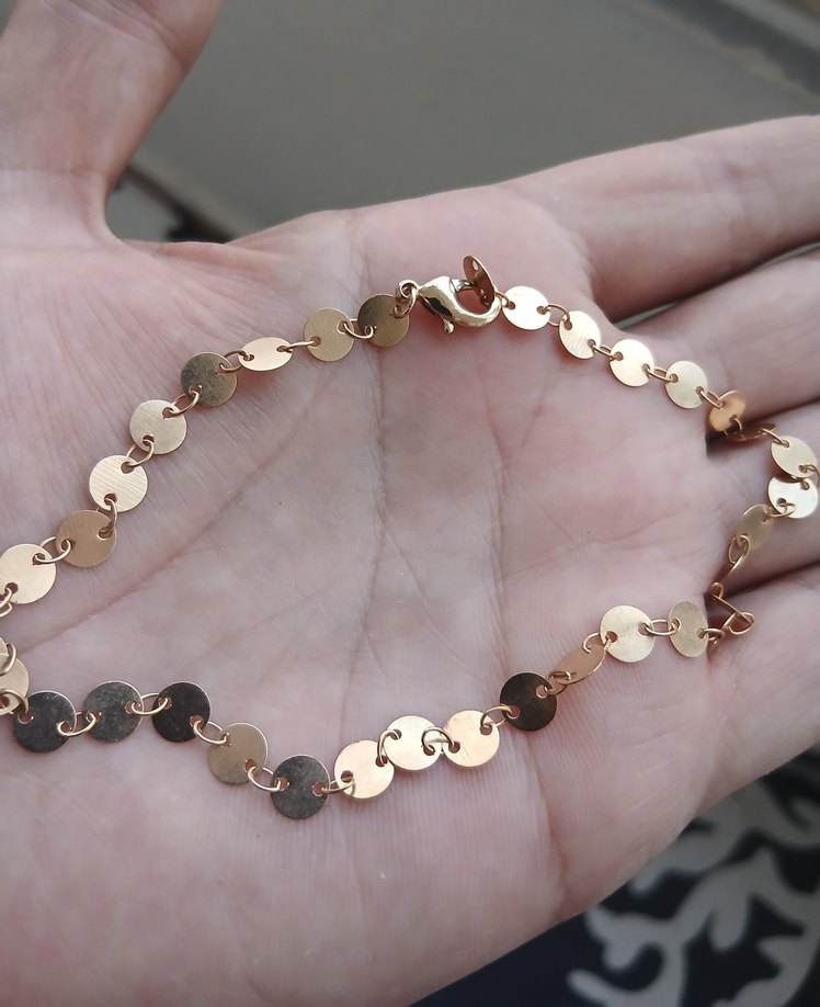 Altın Renkli Noktalı Zincir Detaylı Kadın El Zinciri - Görsel 3