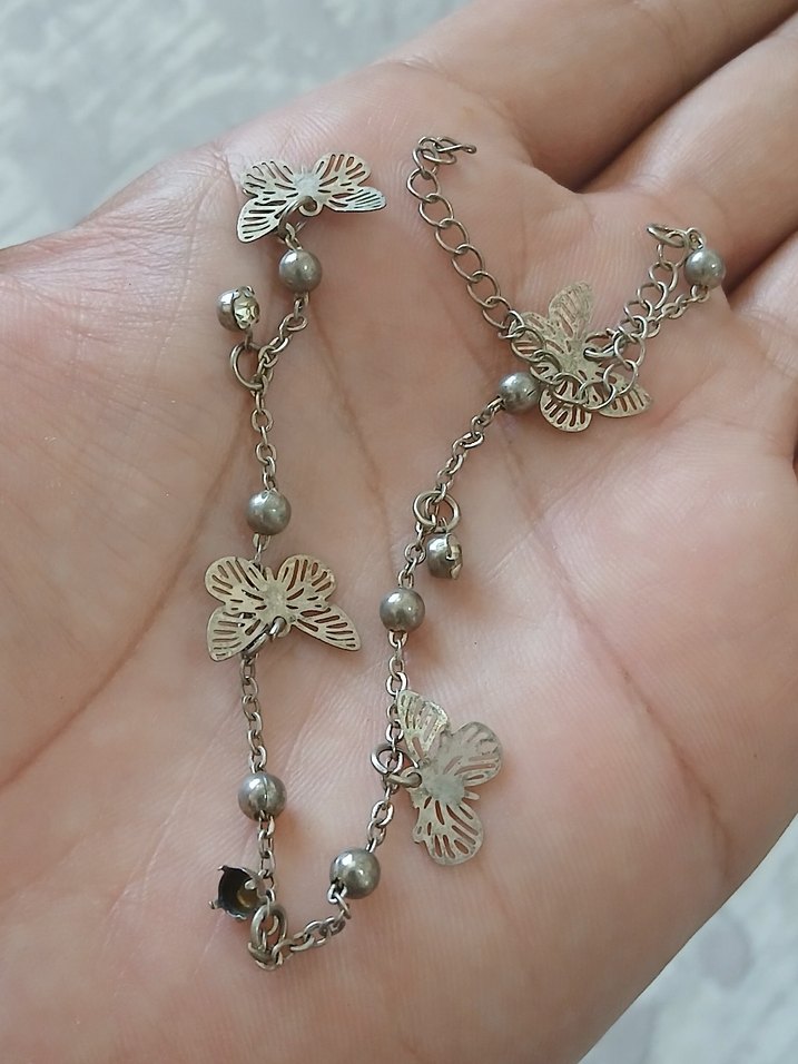 Gri Kanatlı Zincirli Kadın El Zinciri - Görsel 2