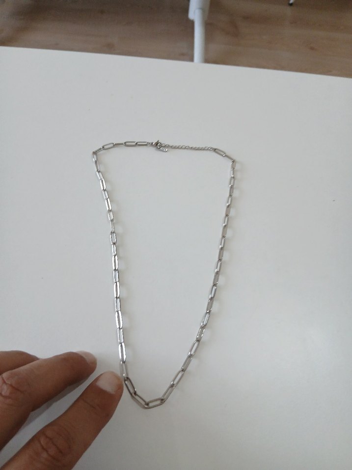 Gri Zincir Detaylı Kadın El Zinciri - Görsel 3