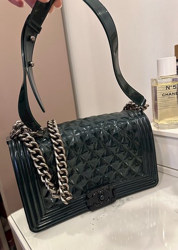 Zincir Detaylı Yeşil Deri Kadın Çanta - Görsel 3