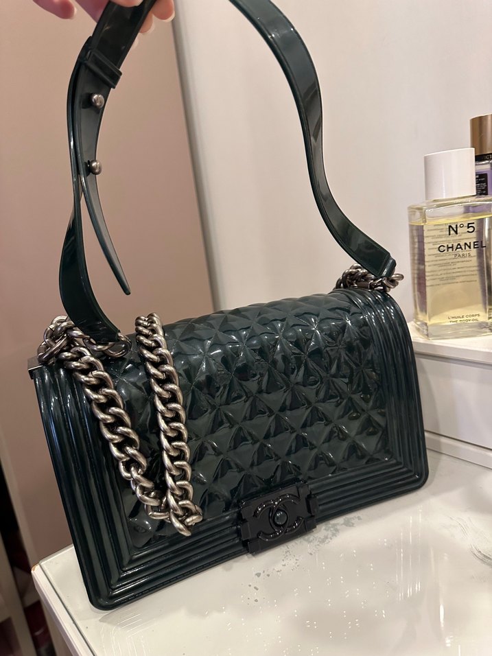 Zincir Detaylı Yeşil Deri Kadın Çanta - Görsel 3