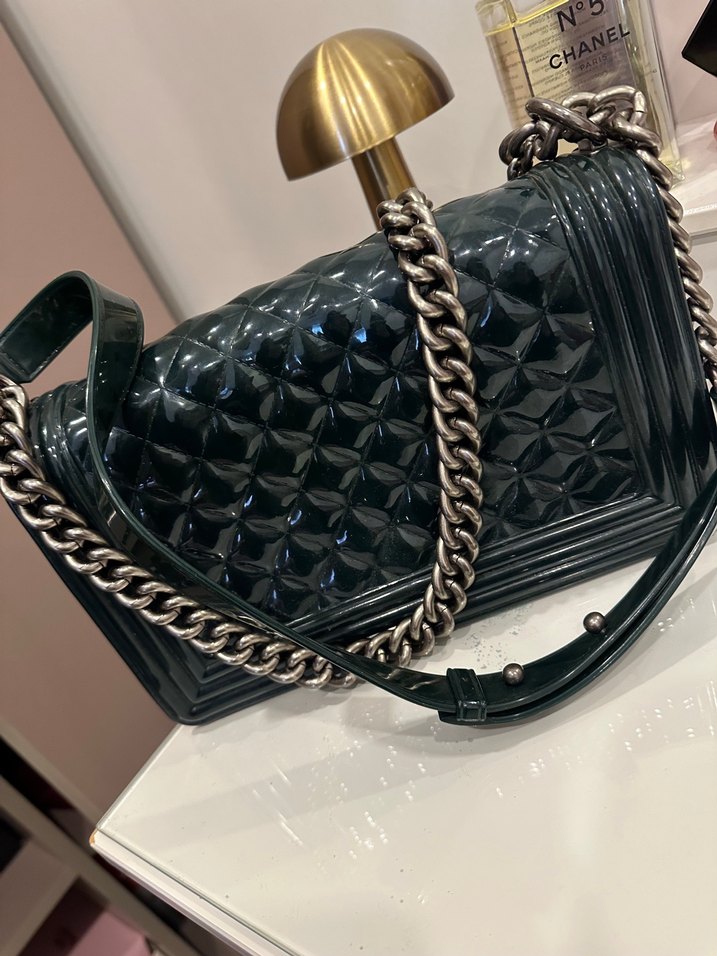 Zincir Detaylı Yeşil Deri Kadın Çanta - Görsel 5