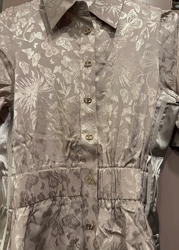 Düğmeli Kısa Kollu Elbise - Görsel 4