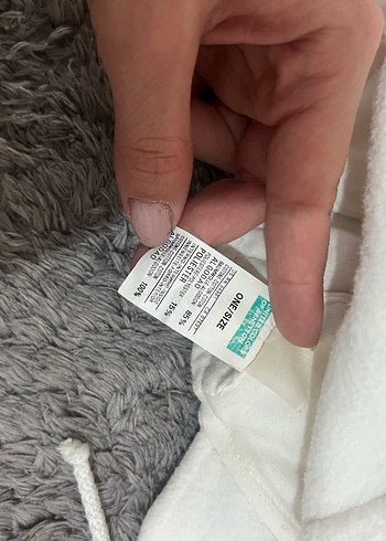 Beyaz Nakışlı Çocuk Bere ve Atkı Seti - Görsel 3