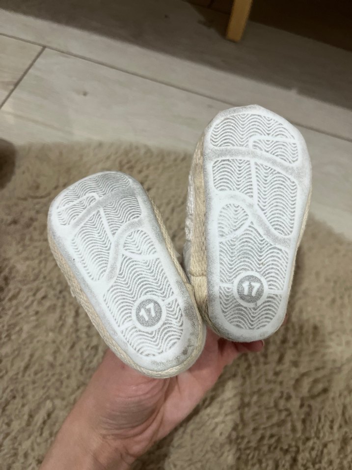 Kız Bebek Beyaz Örgü İlk Adım Ayakkabısı - Görsel 3