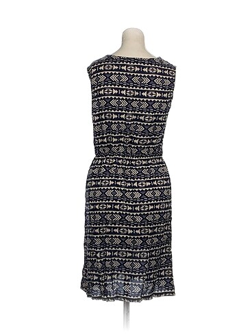 s Beden PreLoved Günlük Elbise %70 İndirimli.