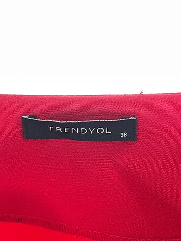 36 Beden kırmızı Renk Trendyol & Milla Kısa Elbise %70 İndirimli.