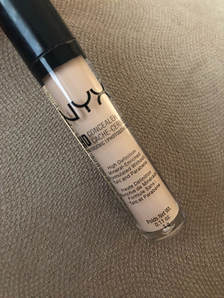 NYX Nyx hd concealer 