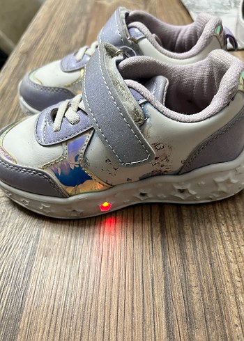 Kız Çocuk Çok Renkli Işıklı Spor Ayakkabı - Görsel 4