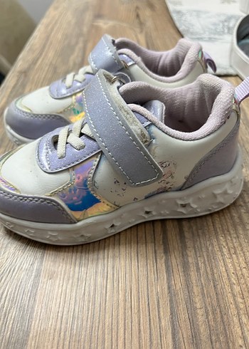 Kız Çocuk Çok Renkli Işıklı Spor Ayakkabı - Görsel 9